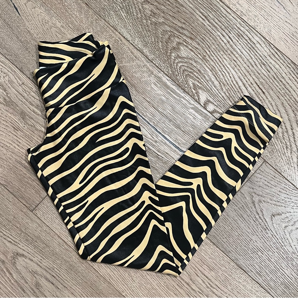🖤 CANDIDA MARIA Striped Animal Print Leggings Sz S